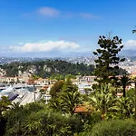 Ferienwohnung Les Oliviers Ueber Den Daechern Von Nizza Ruhig Sonnig Meerblick Pool Tiefgarage Parkplatz
